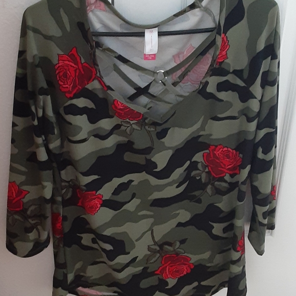 NOBO Tops - Camo  shirt with Roses